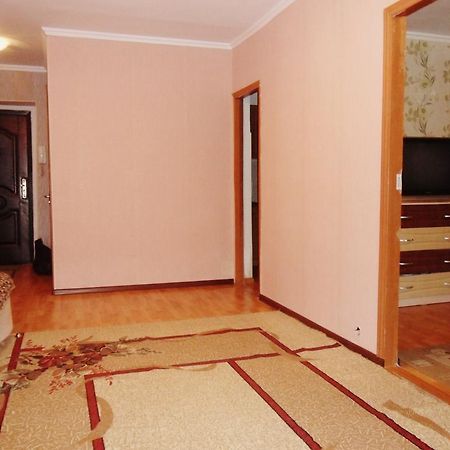 Appartement Ahmetova 10 à Krasnoye Pole Extérieur photo