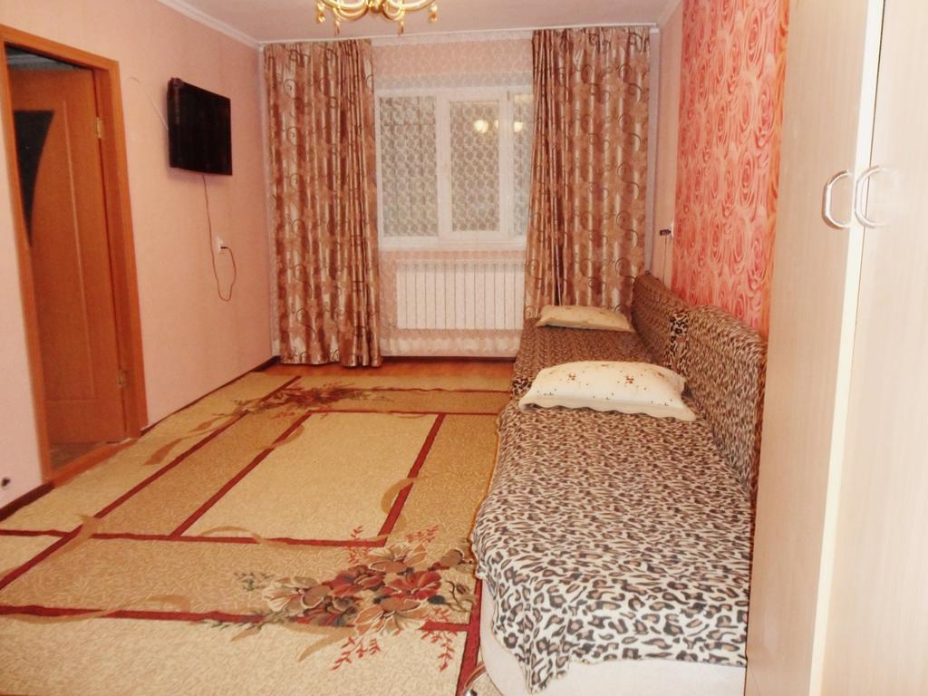 Appartement Ahmetova 10 à Krasnoye Pole Extérieur photo