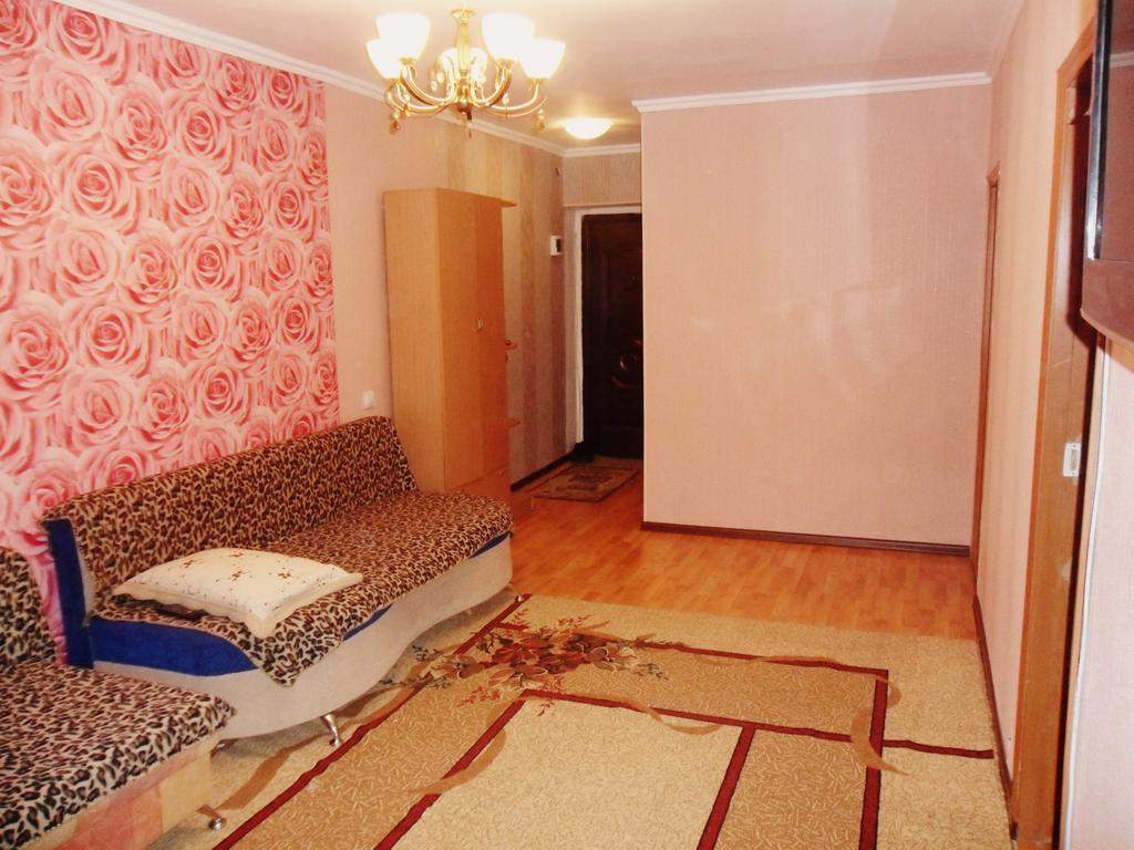 Appartement Ahmetova 10 à Krasnoye Pole Extérieur photo